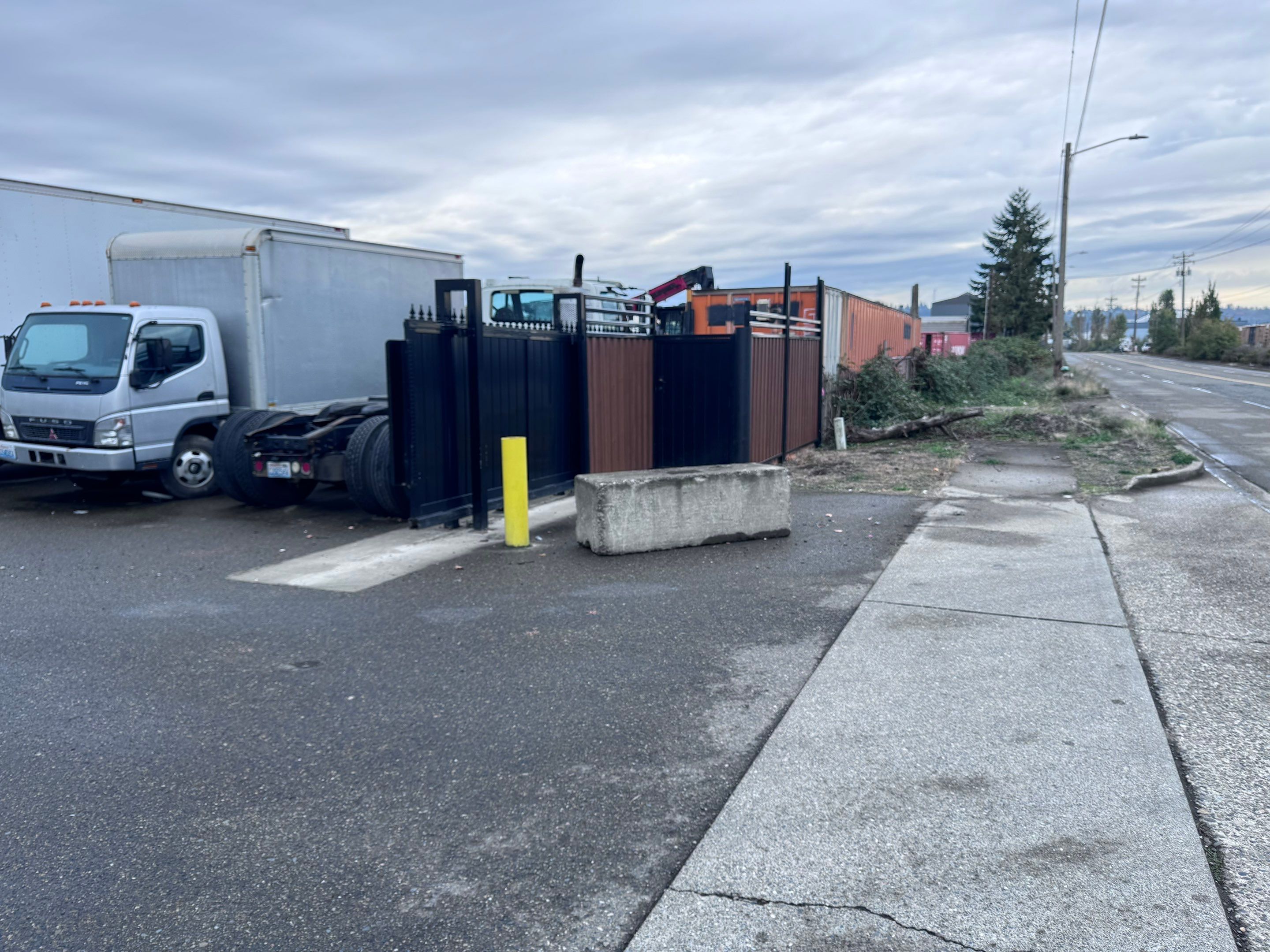 Containers for sale